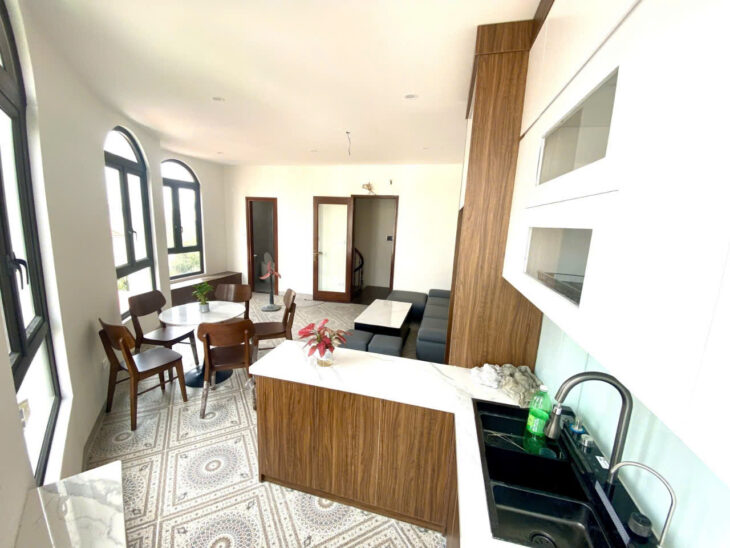 Cần Bán Nhanh! Nhà Ngọc Thụy Long Biên, 40m², 6 Tầng, Thang máy, 3PN, Full nội thất, giá tốt!