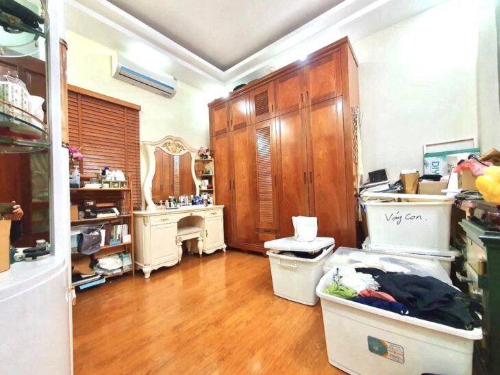 BÁN NHÀ NGUYỄN KHÁNH TOÀN CHO THUÊ LÀM DÒNG TIẾN 45M2 X 6 TÀNG – GIÁ 10.4 TỶ.