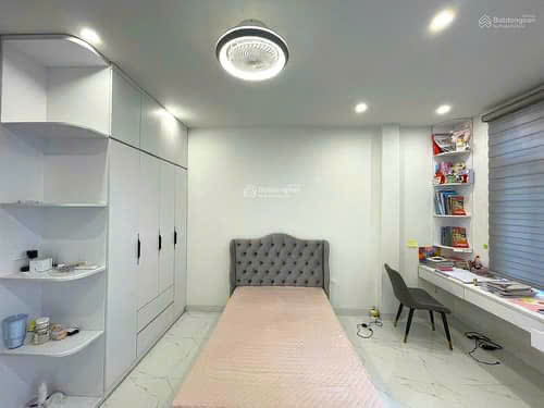 BÁN GẤP NHÀ TRÂN KHÁT CHÂN , OTO ĐỖ CỬA-Ở VÀ KINH DOANH ĐƯỢC . 4TẦNG 4PN 46m2-,MT4m. GIÁ 11tỷ .