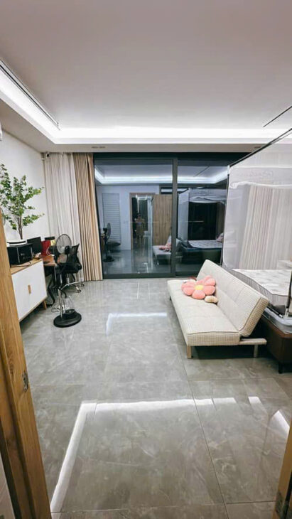 Bán siêu vị trí Yên Lạc -Kim Ngưu cực đẹp.DT 84m2 ,MT 6,1m -7T.Oto tránh .Ở hoặc kinh doanh đều