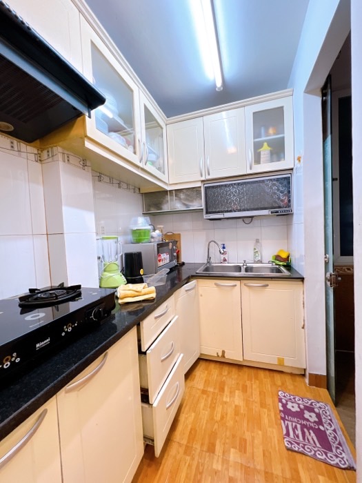 MẶT TIỀN ĐƯỜNG SỐ VĨNH HỘI NGANG 3,5 DÀI 13 M ĐÚC MỚI 3 TẤM Q4