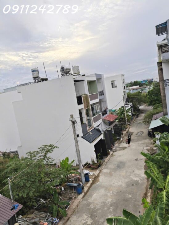 Lô đất rẻ nhất Samsung Village, Bưng Ông Thoàn, Phú Hữu, DT 51,6m2 giá 3,15 tỷ – LH 0911242789