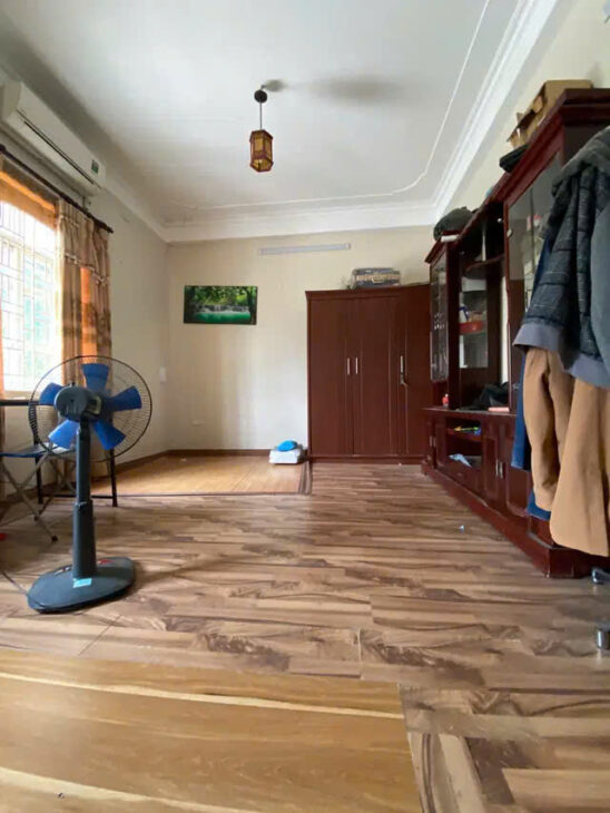 Cần bán nhà Thuý Lĩnh Hoàng Mai, ba gác đua dt: 40m2, giá: 3.9 tỷ.