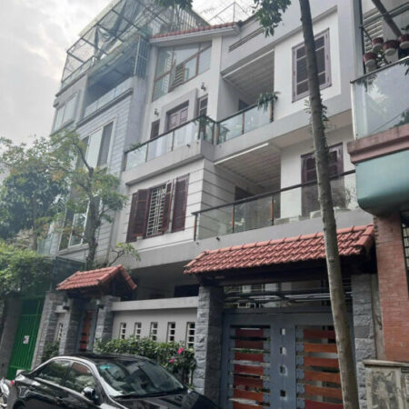 Bán liền kề KĐT Văn Phú, Hà Đông. Dt 76m2x5 tầng vỉa hè, gara Ô TÔ giá 18.6 tỷ. Bán liền kề KĐT Văn Phú, Hà Đông. Dt 76m2x5 tầng vỉa hè, gara Ô TÔ giá 18.6 tỷ.