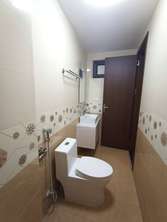 NHÀ ĐỘI CẤN SÁT PHỐ ĐẸP LONG LANH,CHỦ CHUYỂN CÔNG TÁC CẦN BÁN 43M2X5T CHỈ 7,5 TỶ