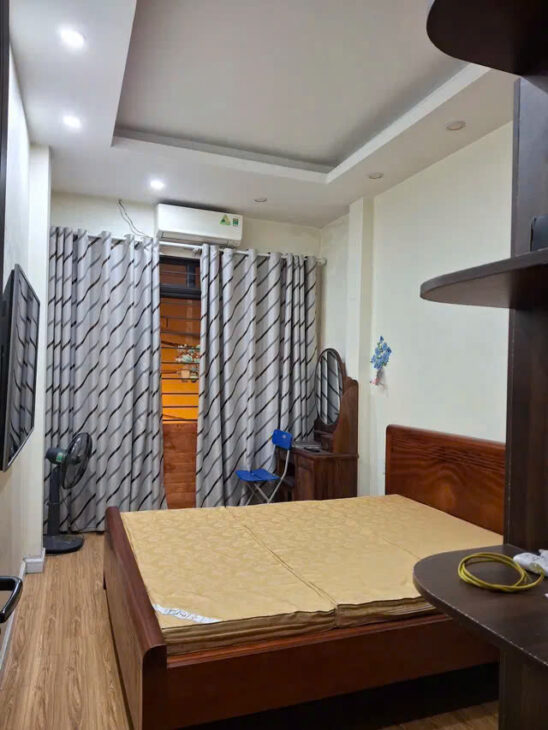 BÁN NHÀ RIÊNG ĐỨC GIANG- LONG BIÊN, 35M2, 5 TẦNG, MT 3.5M, 5.3 TỶ.