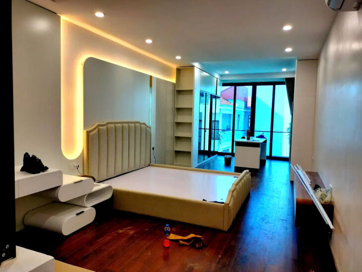 NHÀ ĐẸP KINH DOANH ĐỈNH BÁT KHỐI – LONG BIÊN, 58M2,6 TẦNG- THANG MÁY,MT 4M, 11 TỶ.Ô TÔ CHÁNH.