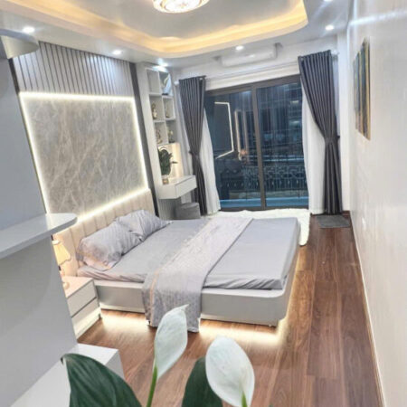 Khâm Thiên dưới 6 Tỷ, Diện Tích 30m2, 4 tầng , Mặt Tiền 32m2, giá 5,98 tỷ Đống Đa