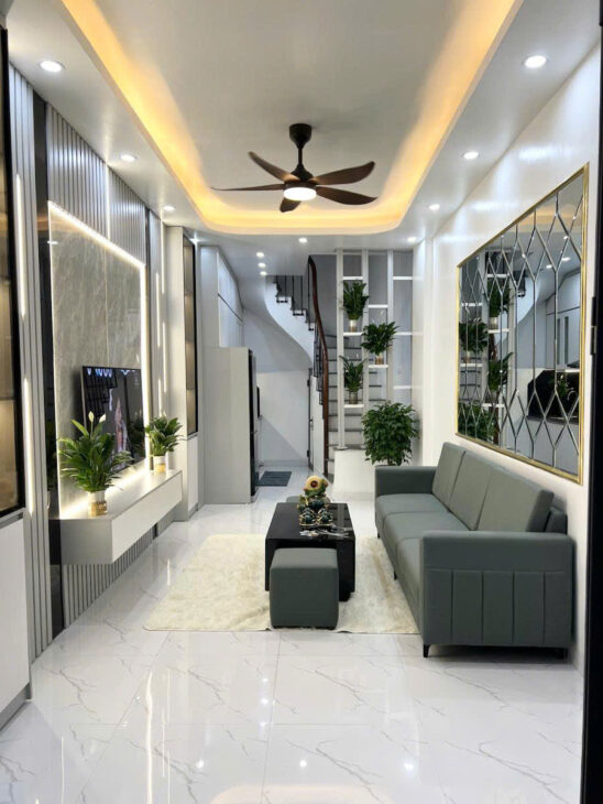 Khâm Thiên dưới 6 Tỷ, Diện Tích 30m2, 4 tầng , Mặt Tiền 32m2, giá 5,98 tỷ Đống Đa