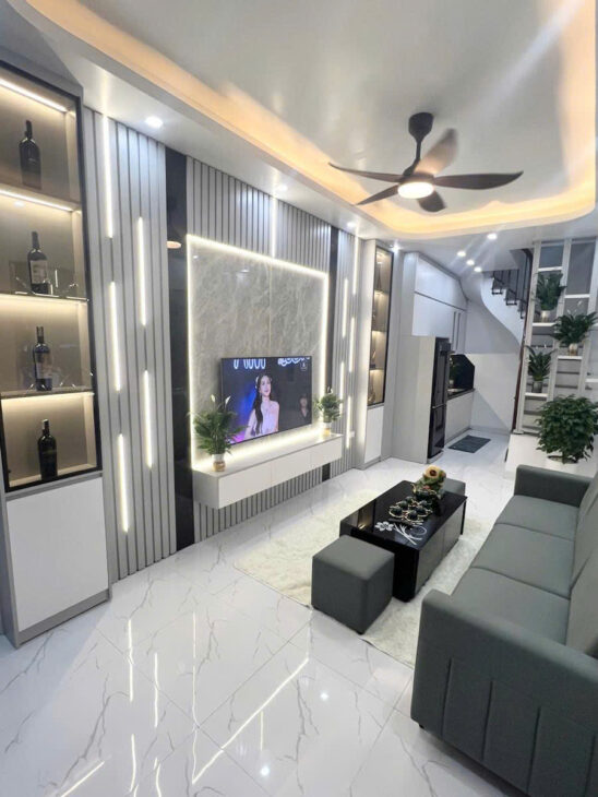 Khâm Thiên dưới 6 Tỷ, Diện Tích 30m2, 4 tầng , Mặt Tiền 32m2, giá 5,98 tỷ Đống Đa