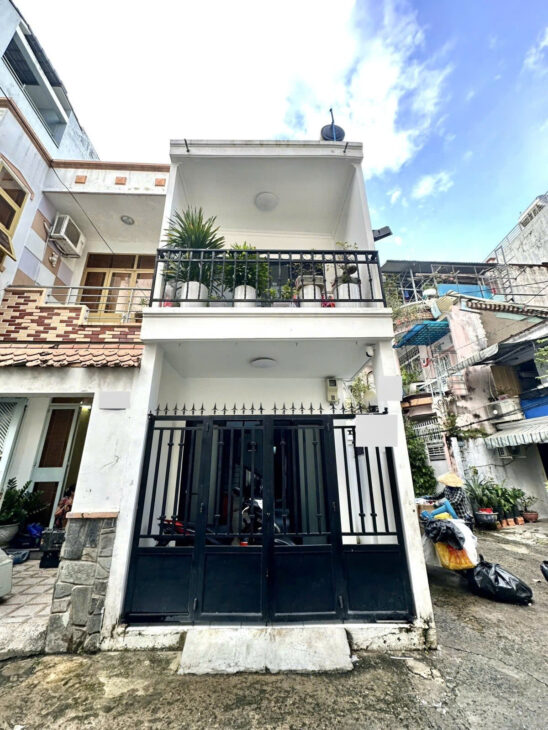 NHÀ ĐẸP PHAN VĂN TRỊ , PHƯỜNG 11, QUẬN BÌNH THẠNH VỊ TRÍ SIÊU ĐẸP – SÁT MẶT TIỀN 41/50m2 – 2 TẦNG