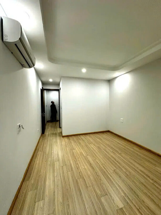 BÁN NHÀ RIÊNG MỚI- ĐẸP PHỐ TRẠM- LONG BIÊN 5 TẦNG, 30M2,5.95 TỶ.