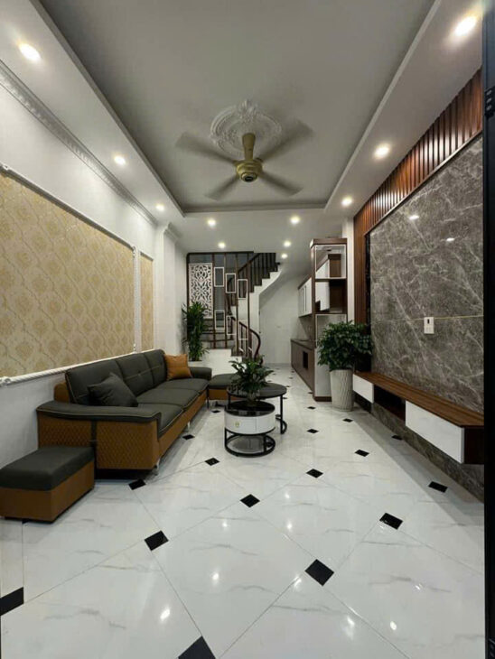 Bán nhà Dương Quảng Hàm MỚI, ĐẸP, NGÕ THÔNG, KD GẦN PHỐ 35mx5 tầng giá 8.5 tỷ.