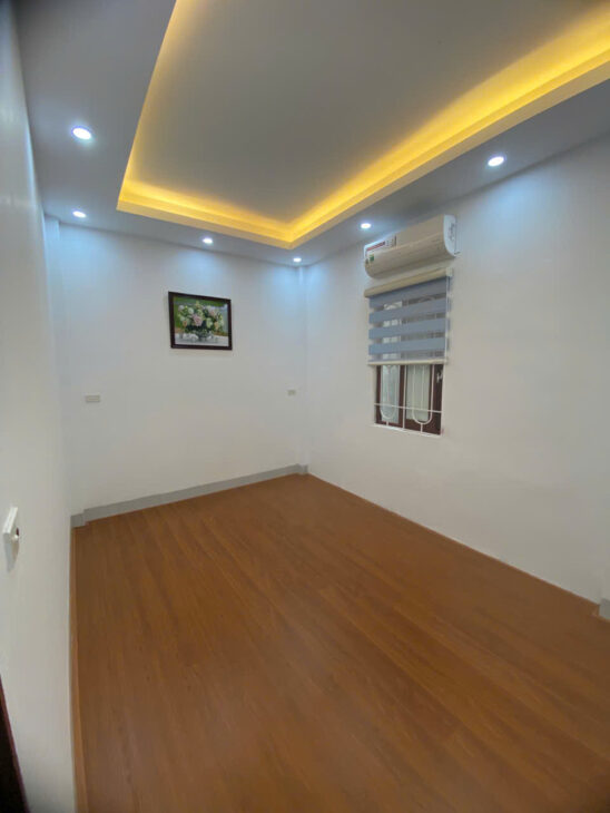 Bán nhà Kim Mã -Ngõ rộng thoáng- Gần phố 28m2x4T nhỉnh 5 tỷ