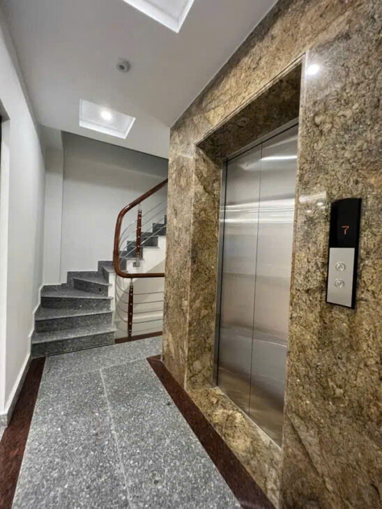 Bán nhà Khuất Duy Tiến PHÂN LÔ, GARA, Ô TÔ TRÁNH 70mx7 tầng THANG MÁY 25 tỷ