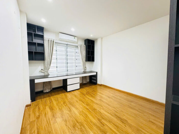 Bán nhà Cầu Noi 28mx4 tầng, ô tô tránh, kinh doanh, lô góc 4.7 tỷ.