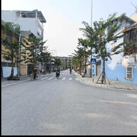 HIẾM- DÒNG TIỀN- Ô TÔ TRÁNH THÔNG – Ô TÔ VÀO NHÀ – Ở XƯỚNG- ĐẦU TƯ OK- KINH DOANH – TRUNG TÂM GIA