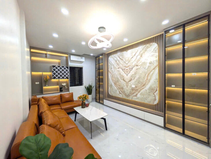 HOT! NHÀ ĐẸP PHỐ ĐỘI NHÂN ,MẶT PHỐ VIP PHÙ HỢP Ở VÀ KINH DOANH 62M2X5T 28 TỶ