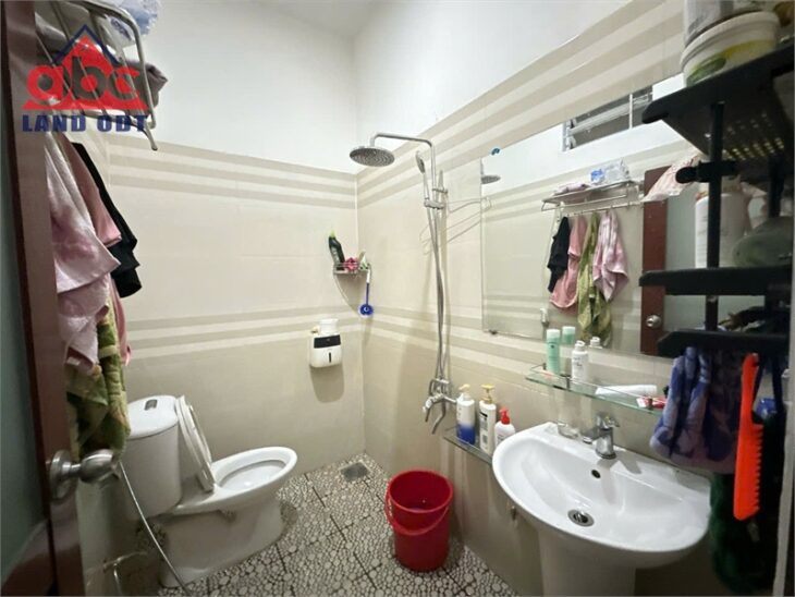 NP1006 nhà mặt tiền đường, khu dân cư, kinh doanh sầm uất, phù hợp mở văn phòng