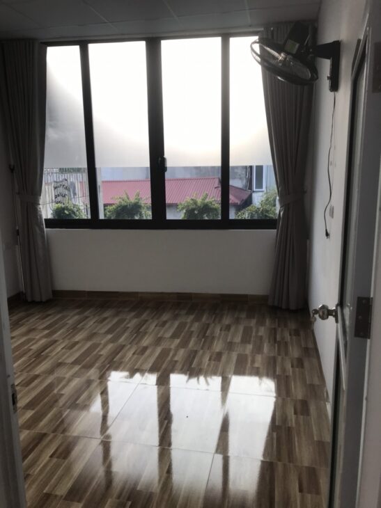 BÁN NHÀ CĂN GÓC XUÂN DIỆU – GẦN HỒ TÂY, GẦN Ô TÔ – 30M², 5 TẦNG, 3 PHÒNG NGỦ – GIÁ 6,4 TỶ