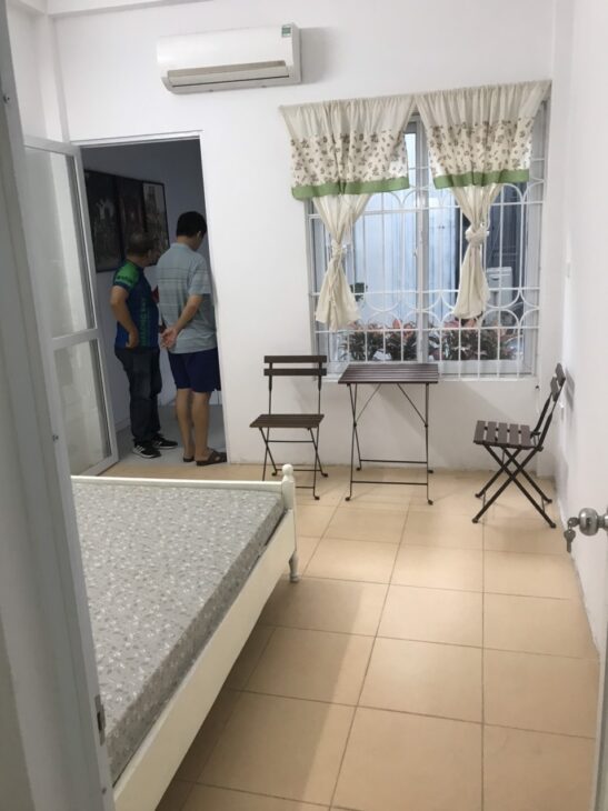 BÁN NHÀ CĂN GÓC XUÂN DIỆU – GẦN HỒ TÂY, GẦN Ô TÔ – 30M², 5 TẦNG, 3 PHÒNG NGỦ – GIÁ 6,4 TỶ