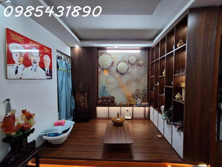 Bán nhà đẹp hơn hoa hậu, phố Kim Giang, Hoàng Mai, xe con cách nhà hơn 20m, gần trường Thăng Long,