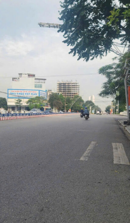BÁN NHANH CĂN NHÀ MẶT PHỐ TẠI TRỤC CHÍNH ĐẠI LỘ LÊ LỢI-TP THANH HOÁ – 72M2