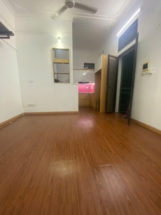 Bán nhà Lô góc Ngay chợ Văn Điển Trung Tâm Thanh Trì 30m x ở ngay giá 3.x tỷ