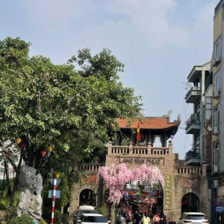 NHỈNH 6 TỶ NHÀ RIÊNG DÂN MỚI XÂY KIÊN CỐ PHỐ LỤA VẠN PHÚC, DT 32M2=5 TẦNG, MẶT TIỀN 4M