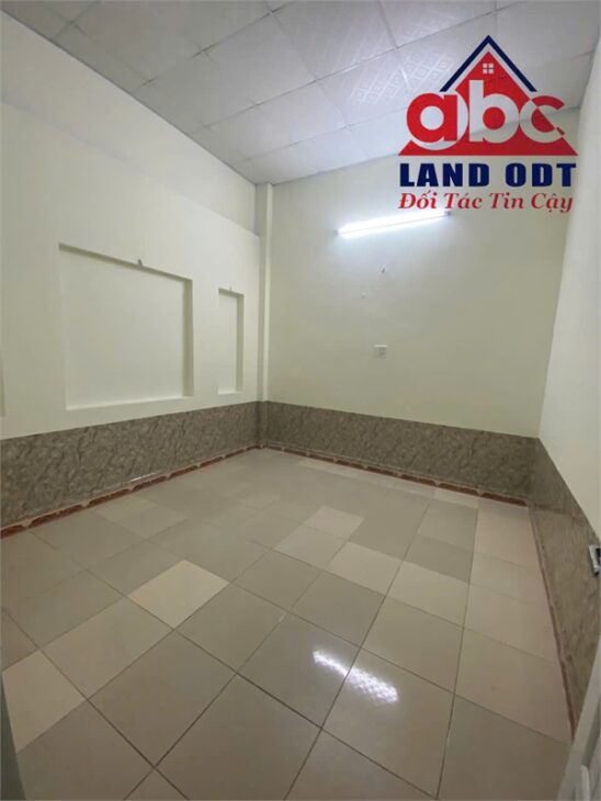 NP1020 hạ giá bán gấp nhà c4 với thiết kế 2pn, gần trường, chợ, kinh doanh nhỏ