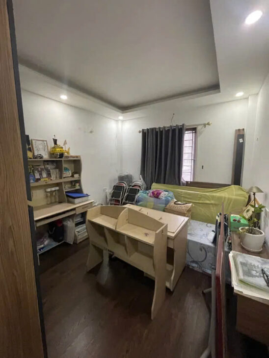 BÁN NHÀ ĐẸP- DÂN XÂY PHỐ LÂM DU- LONG BIÊN 57M2,4 TẦNG, MT 3.5M, 9.85 TỶ.