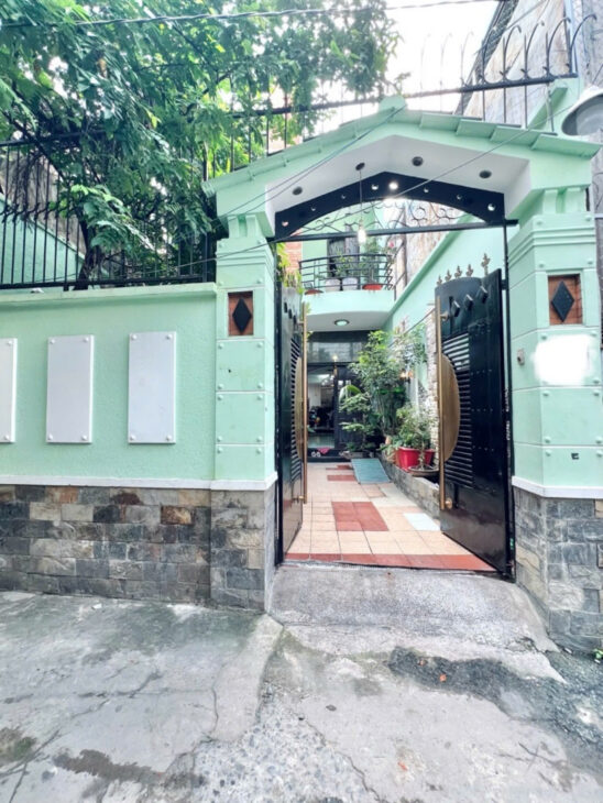 BÌNH THẠNH PHƯỜNG 26 – HXH NGỦ – 5.7*23 133m2 3 TẦNG 4PN – CHÍNH CHỦ LÂU NĂM – KHU VỰC DÂN TRÍ CAO