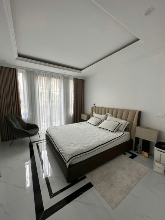 Nhà đẹp khu Ba Đình – phân lô ô tô vào nhà – 80m nhỉnh 20 tỷ
