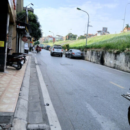 BÁN NHÀ NGỌC THUỴ LONG BIÊN. 40M 5 TẦNG. GIÁ NHỈNH 7 TỶ. LÔ GÓC THOÁNG VĨNH VIỄN, Ô TÔ ĐỖ CỬA,