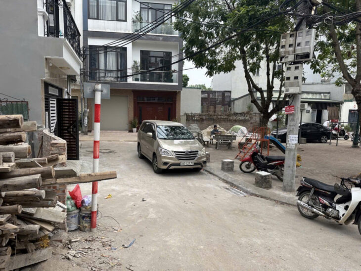 BÁC CHỦ NHÀ NHỜ CẦN BÁN GẤP MẢNH ĐẤT THƯỢNG THANH LONG BIÊN NÊN GIÁ CÓ RẺ HƠN. 49M, MẶT TIỀN 3,7M,