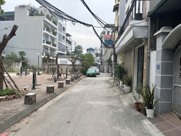 BÁC CHỦ NHÀ NHỜ CẦN BÁN GẤP MẢNH ĐẤT THƯỢNG THANH LONG BIÊN NÊN GIÁ CÓ RẺ HƠN. 49M, MẶT TIỀN 3,7M,