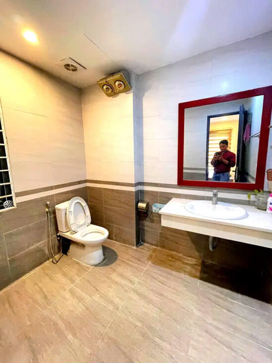 Bán nhà 4 tầng, 36m², ngõ Bát Khối, Long Biên – 5.9 tỷ.LÔ GÓC-Ô TÔ ĐỖ CỬA.