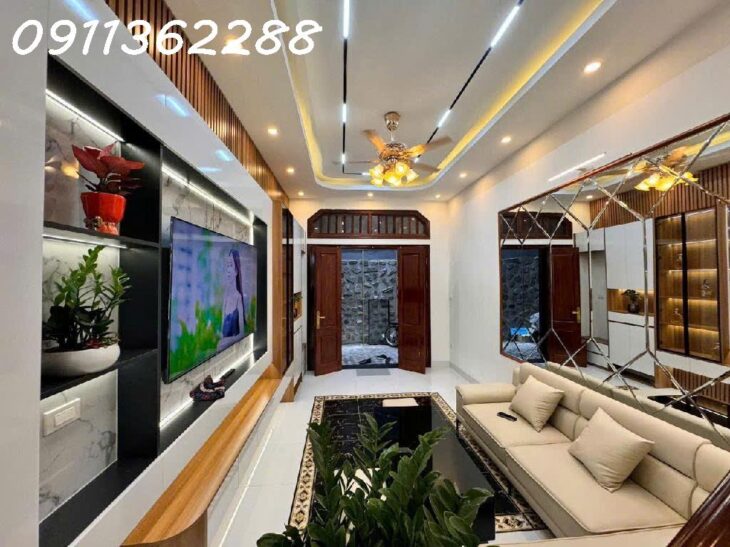 Bán nhà 4 tầng, 40m², Dịch Vọng Hậu, Cầu Giấy, 8.5 tỷ