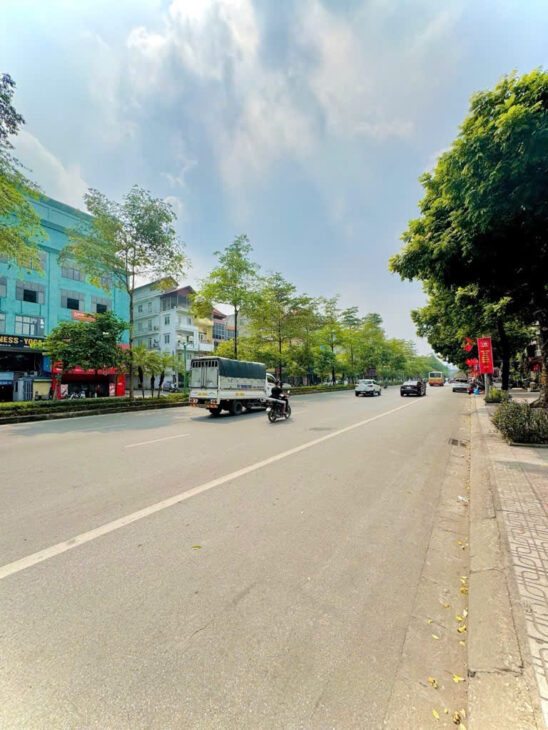 CHÍNH CHỦ BÁN NHÀ VŨ ĐỨC THẬN- LONG BIÊN. DIỆN TÍCH 65M, GIÁ 14 TỶ MẶT TIỀN ĐẸP, NHÀ 3 TẦNG, KINH