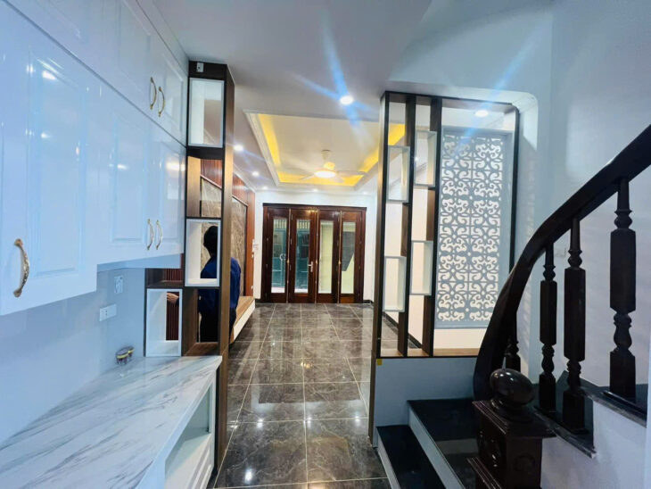 BÁN GẤPTT Q. HAI BÀ TRƯNG-35m*5T CHỈ 7 tỷ-NHÀ MỚI – ĐẸP LONG LANH- LÔ GÓC- NGÕ GẦN Ô TÔ