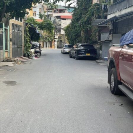 BÁN NHÀ ĐẸP PHÂN LÔ LA KHÊ 35M2, VƯỢNG KHÍ, Ô TÔ ĐỖ CẢ NGÀY LẪN ĐÊM, CHỈ 7.3TỶ