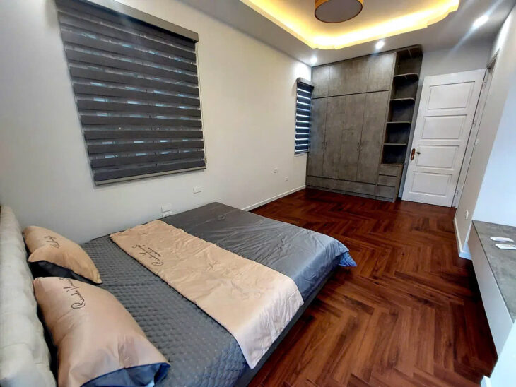 NHÀ ĐẸP 4 TẦNG PHỐ HỒNG TIẾN 59M2 X 10.9 TỶ. FULL NỘI THẤT,LÔ GÓC, NGÕ RỘNG.LONG BIÊN.