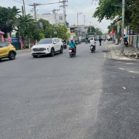 Bán nhà mặt tiền 18x30m giá 23,5 tỷ Đường Trần Thị Năm