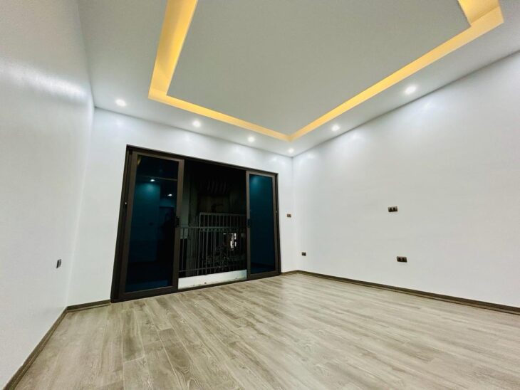 NHÀ NGUYÊN HỒNG, Ô TÔ ĐỖ CỬA, 50M, MT 3.8M, GIÁ 21.5 TỶ