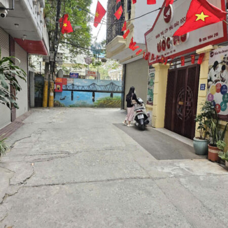 Hiếm,nhà ngõ thông ô tô kinh doanh, Cầu Diễn, 80m2x5T, 1 cửa hàng+11p cho thuê,12.3 tỷ Hiếm,nhà ngõ thông ô tô kinh doanh, Cầu Diễn, 80m2x5T, 1 cửa hàng+11p cho thuê,12.3 tỷ