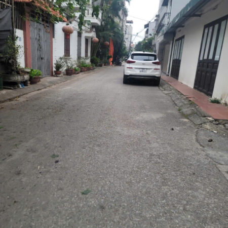 Đất Vàng – Bán Đất Đức Giang – Tặng Hồ Sơ Cấp Phép Thi Công – Ngõ Ô Tô Đỗ Cửa – Tiện Ích Ngập Tràn Đất Vàng – Bán Đất Đức Giang – Tặng Hồ Sơ Cấp Phép Thi Công – Ngõ Ô Tô Đỗ Cửa – Tiện Ích Ngập Tràn