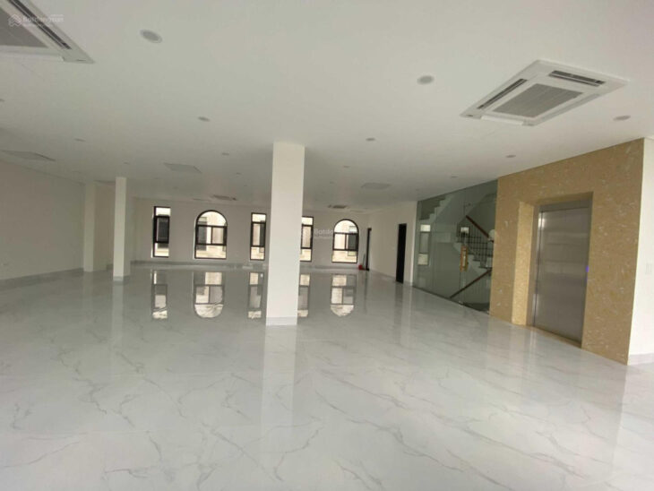 Cho thuê shophouse tại Him Lam Vạn Phúc Hà Đông đã hoàn thiện nội thất DT 182m2*6 tầng có thang máy