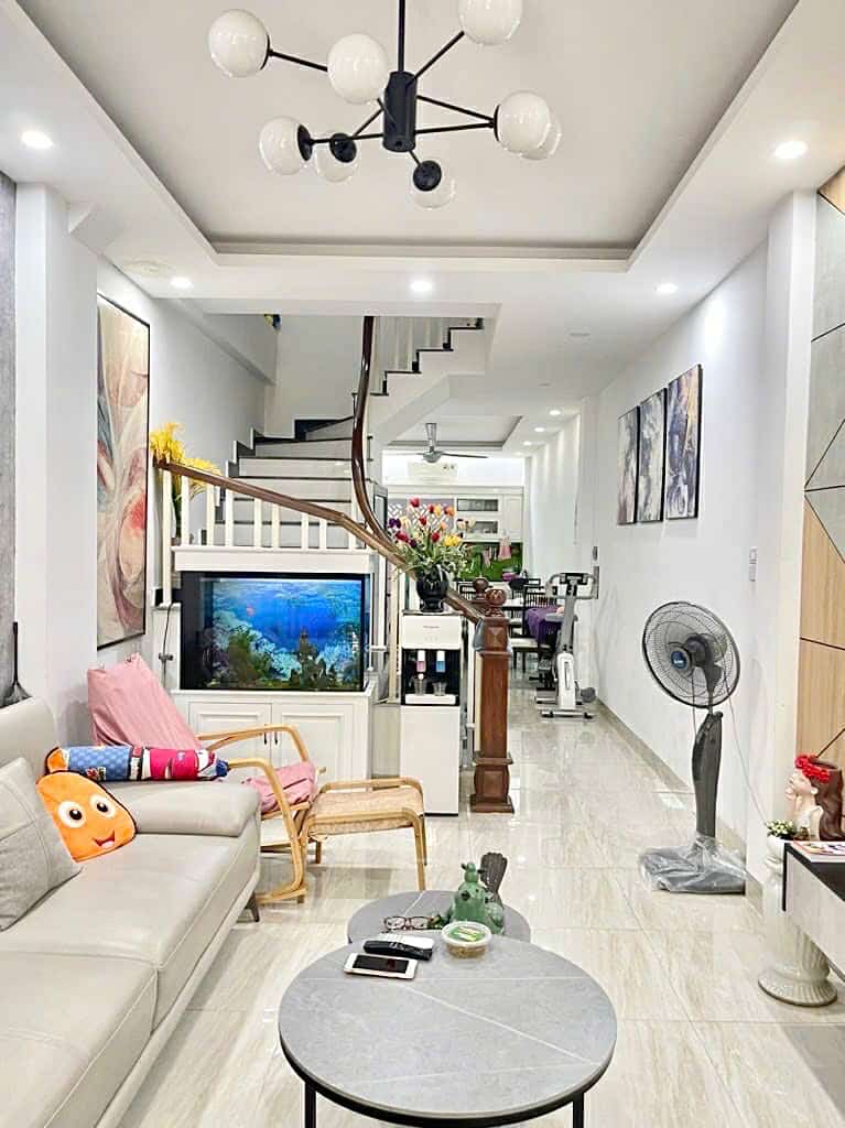 CHẤT ! Chính chủ bán nhà Hồng Tiến, tự xây, thiết kế đẹp, xe 7 chỗ chạy thông, 13.2 tỷ