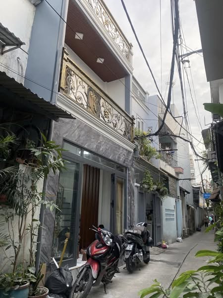 BÁN NHÀ 2 TẦNG, 40M2, NGAY TÂN KIỂNG, QUẬN 7 – GIÁ 5.8 TỶ – SỔ HỒNG CHÍNH CHỦ
