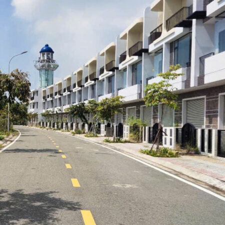 BÁN ĐẤT BIỆT THỰ ĐẸP CHÍNH CHỦ – GIÁ Tốt – Vị Trí Đắc Địa Tại : Dự Án The Light City – Phường 12 –